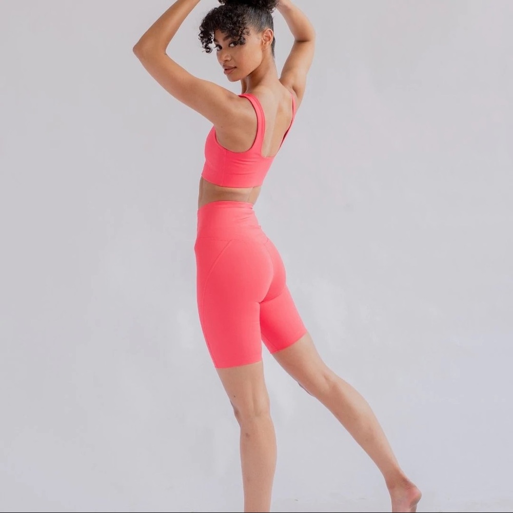 Girlfriend Collective Biker Shorts Geranium Pink Coral Size XS - Picture 3 of 8